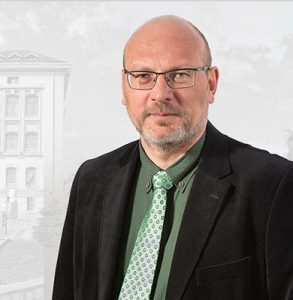 Prof. Dr. Adrian Covic, Președintele Societății Române de Nefrologie: Pacienții cronici, care au devenit majoritari și în România, au nevoie de medic curant și de o viziune multidisciplinară