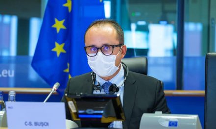 Cristian Buşoi: România încă investeşte o sumă mică în Sănătate comparativ cu media europeană