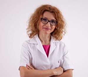 Dr. Gabriela Jumugă: Fibromul uterin, ce este acesta, ce simptome prezintă și cum se tratează