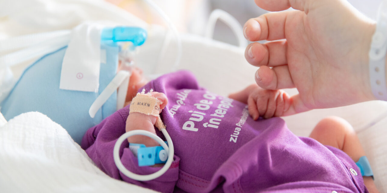 Asociația Unu și Unu atrage atenția asupra problemelor cu care se confruntă familiile nou-născuților prematuri sau bolnavi