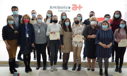 Primii 5 absolvenți ai “Perform a+” din acest an s-au alăturat echipei Antibiotice
