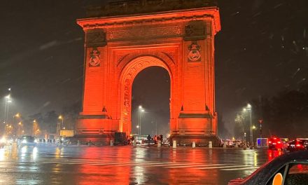 De Ziua Mondială a Luptei Împotriva Cancerului, 42 obiective din țară au fost iluminate în portocaliu