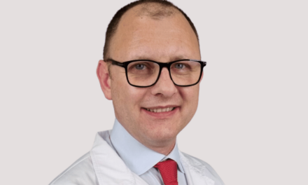 Dr. Alexandru Vasilescu, medic primar Chirurgie cardiovasculară, despre experiența de cealaltă parte a stetoscopului: Am învățat că este necesar să te apropii și mai mult de pacient